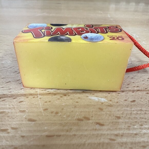 Tim Hortons 2014 Timbits Donuts Take-out Box of 20 Christmas Tree Ornament - Picture 4 of 4